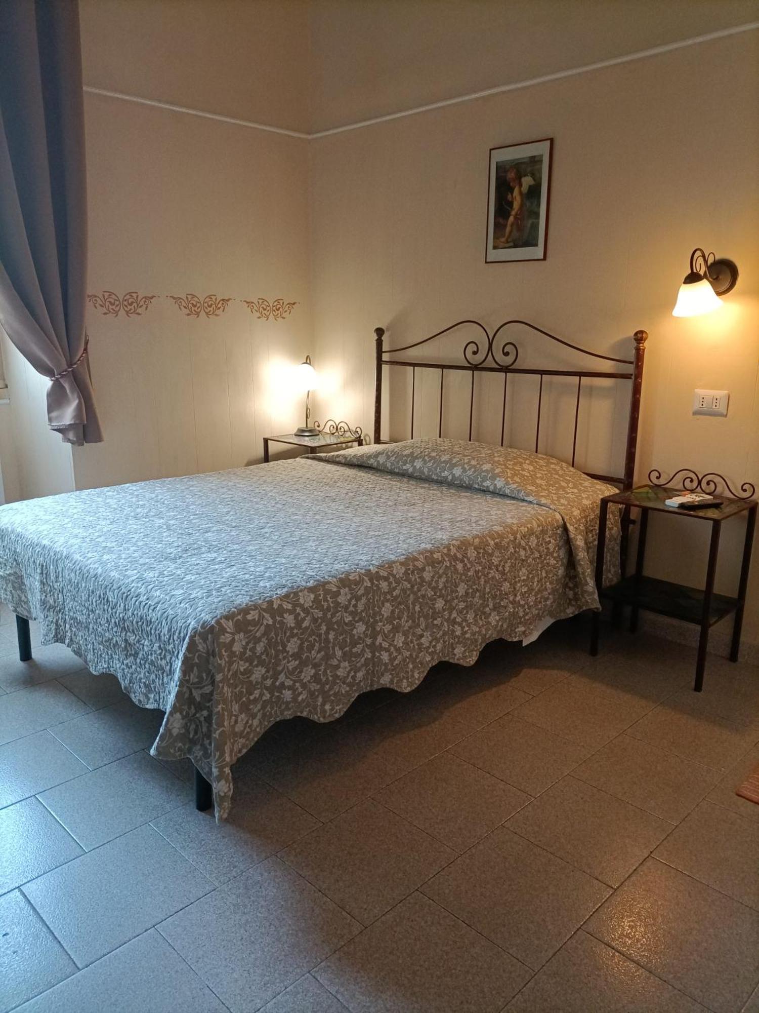 Rossi Hotel Rome Extérieur photo